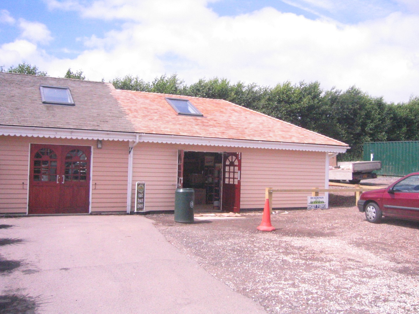 Howletts & Port Lympne Zoos - Farm Shop extension